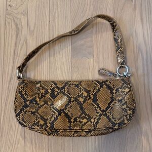 UO Snakeskin Pattern Shoulder Bag